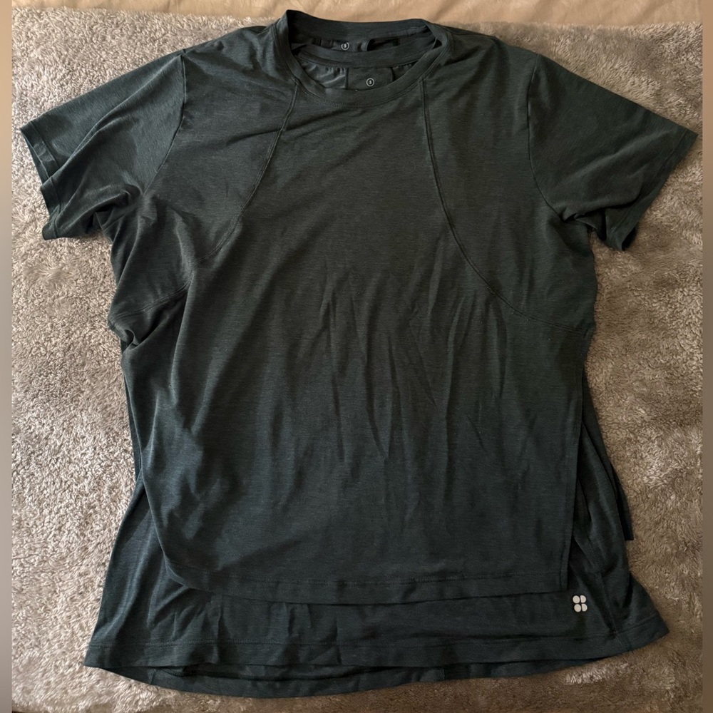 Sweaty Betty athletic breastfeeding t-shirt S size